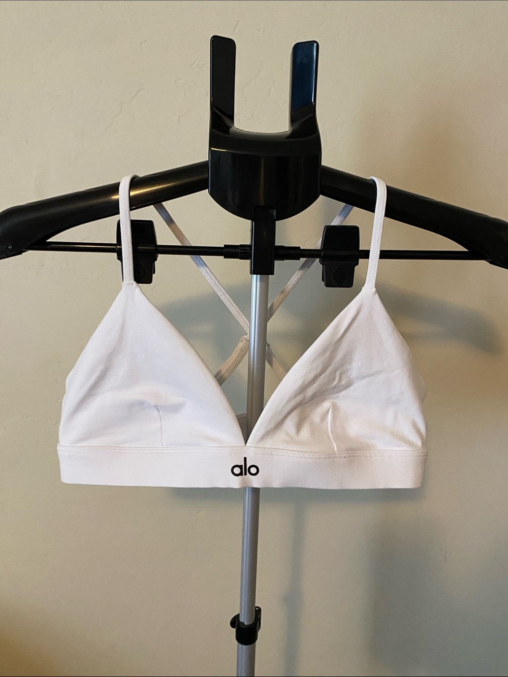 NWOT ALO White/black Splendor bra size medium